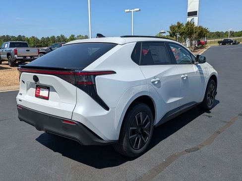 New 2026 Toyota bZ FWD image 4
