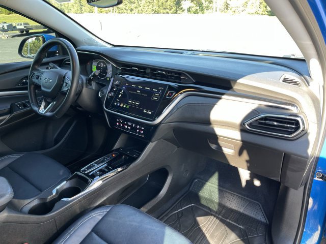 Used 2023 Chevrolet Bolt EUV LT w/ Convenience Package FWD image 27