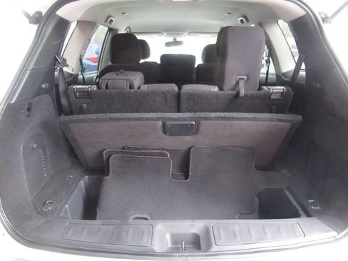 Used 2020 Nissan Pathfinder SV AWD/4WD image 12