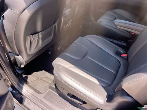 Used 2022 Hyundai Palisade SEL w/ Premium Package FWD image 33