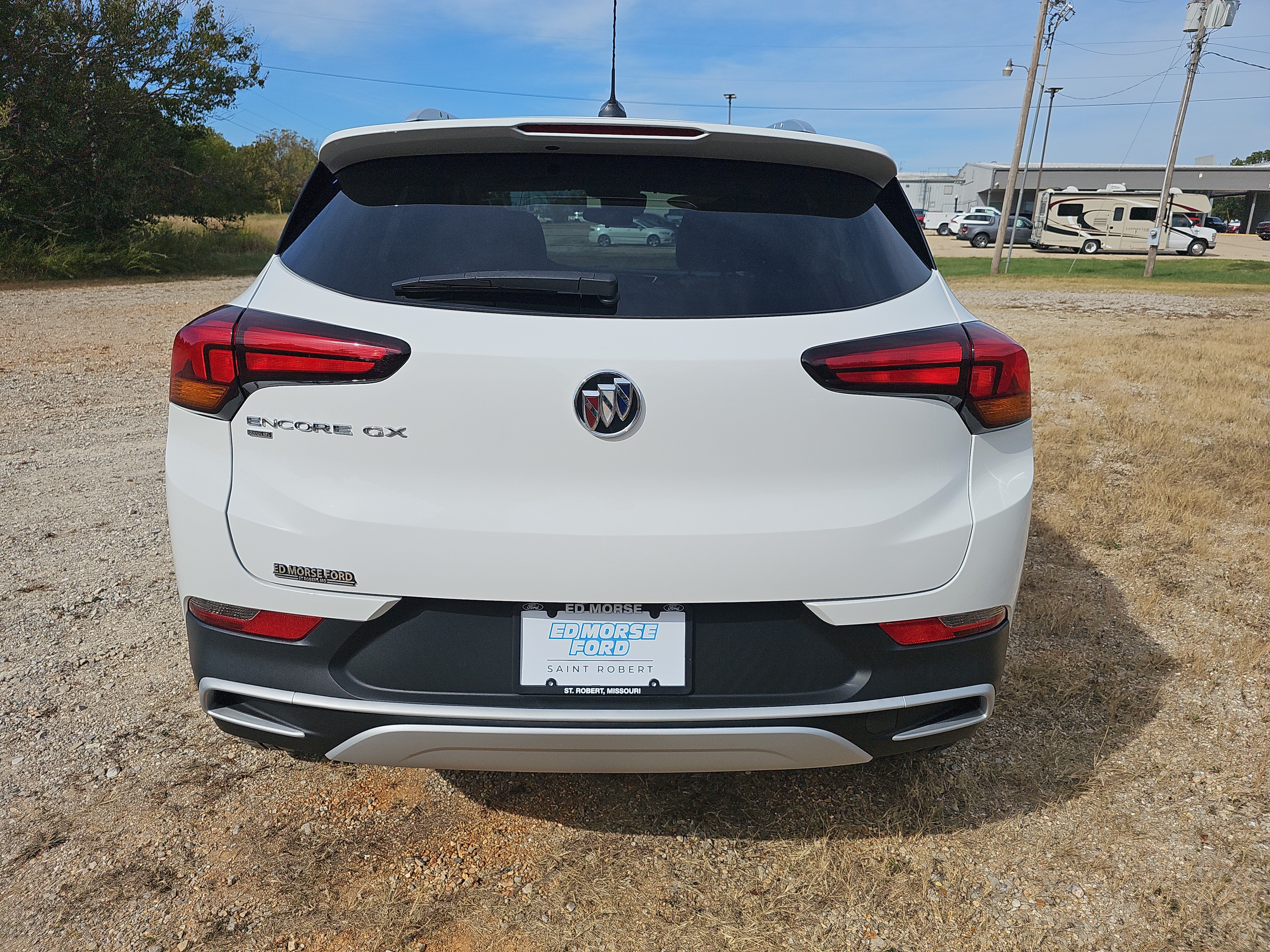 Used 2023 Buick Encore GX Select w/ Safety Package II AWD/4WD image 5
