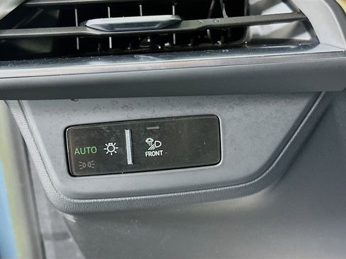 Used 2023 Audi e-tron GT Premium Plus image 17