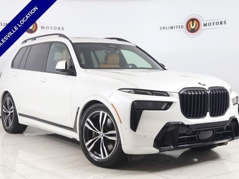 Used 2024 BMW X7 xDrive40i w/ M Sport Package AWD/4WD image 1