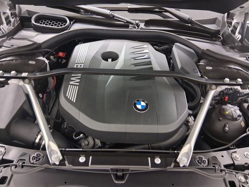 New 2026 BMW 740i w/ Premium Package image 30