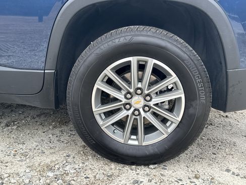 Used 2023 Chevrolet Traverse LT image 20