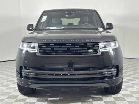 New 2025 Land Rover Range Rover SE image 8