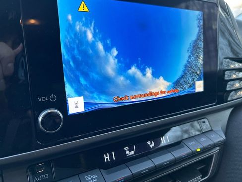 Certified 2025 Toyota Camry LE image 14