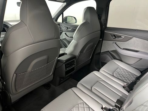 New 2026 Audi SQ7 Prestige image 22