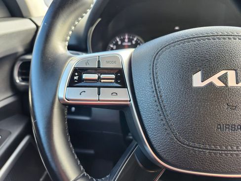 Used 2022 Kia Telluride S image 10