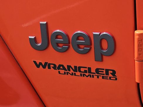 Used 2019 Jeep Wrangler Unlimited Rubicon AWD/4WD image 10