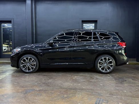 Used 2020 BMW X1 xDrive28i w/ M Sport Package image 5