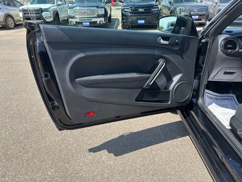 Used 2013 Volkswagen Beetle 2.5 FWD image 16