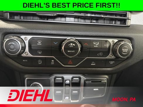 New 2026 Jeep Gladiator Sport AWD/4WD image 27