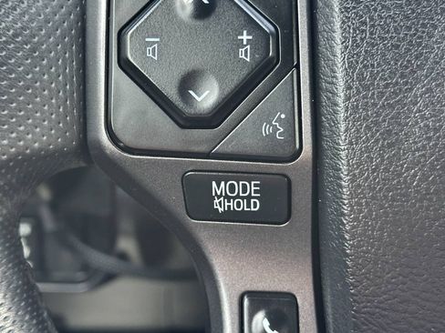 Used 2022 Toyota Tacoma TRD Off-Road w/ Technology Package AWD/4WD image 36