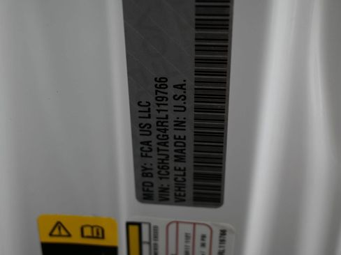 Used 2024 Jeep Gladiator Sport w/ Premium Package image 15