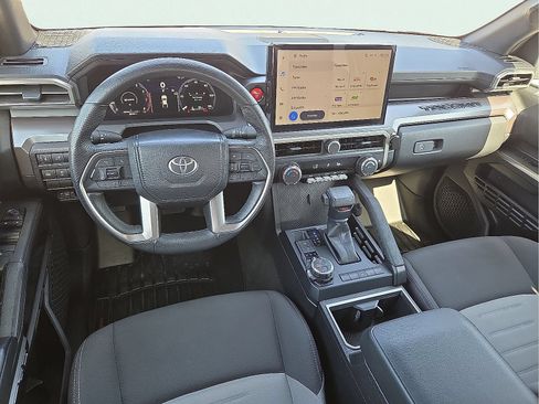 Used 2025 Toyota Tacoma TRD Off-Road AWD/4WD image 10