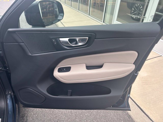Certified 2026 Volvo XC60 B5 Plus AWD/4WD image 14