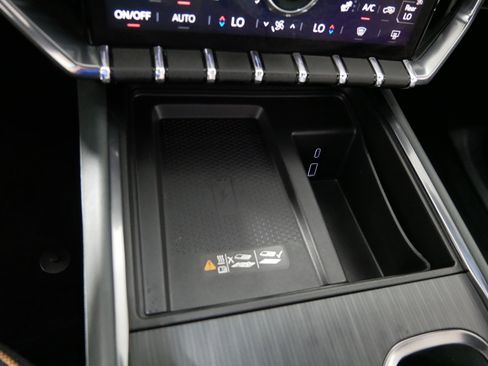 Used 2024 GMC Acadia AT4 w/ LPO, Floor Liner Package AWD/4WD image 30