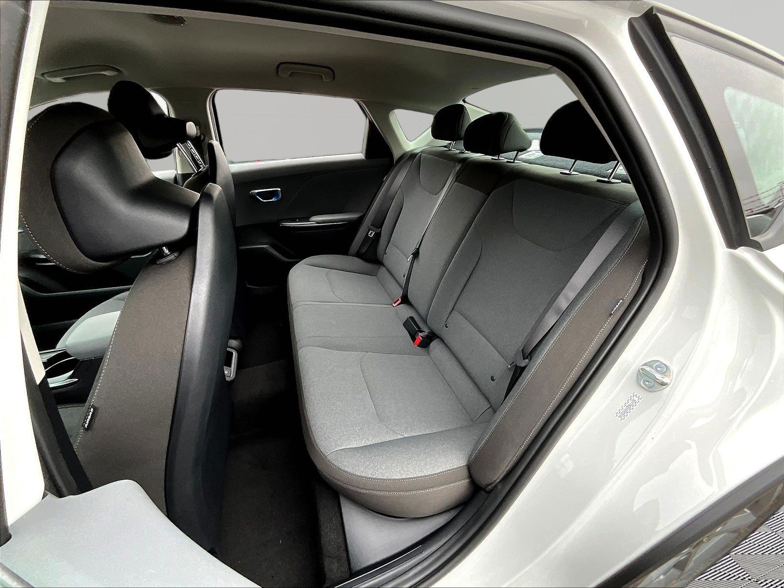 New 2027 Kia K4 FWD image 17