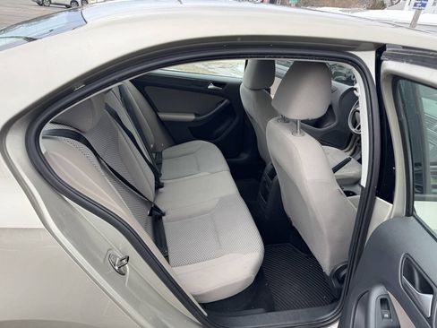 Used 2013 Volkswagen Jetta S FWD image 11