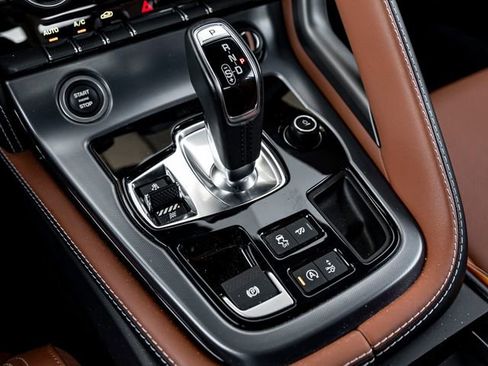 Certified 2021 Jaguar F-TYPE Coupe image 21