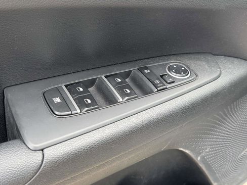 Used 2023 Kia Forte LXS FWD image 17