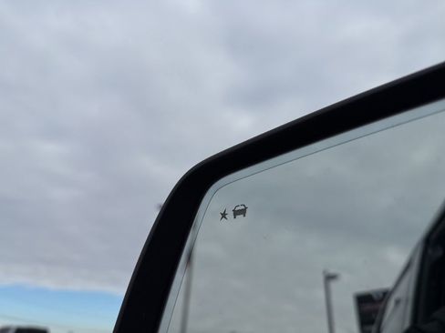 Used 2023 GMC Acadia AT4 w/ Technology Package image 19