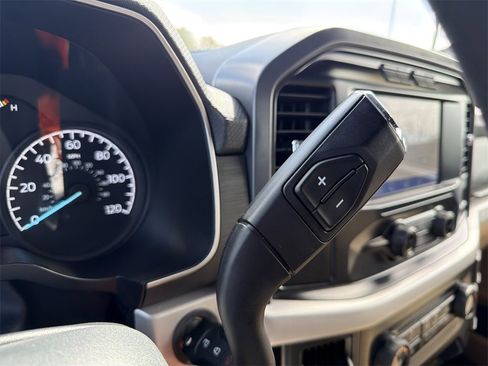 Used 2023 Ford F150 XLT image 28