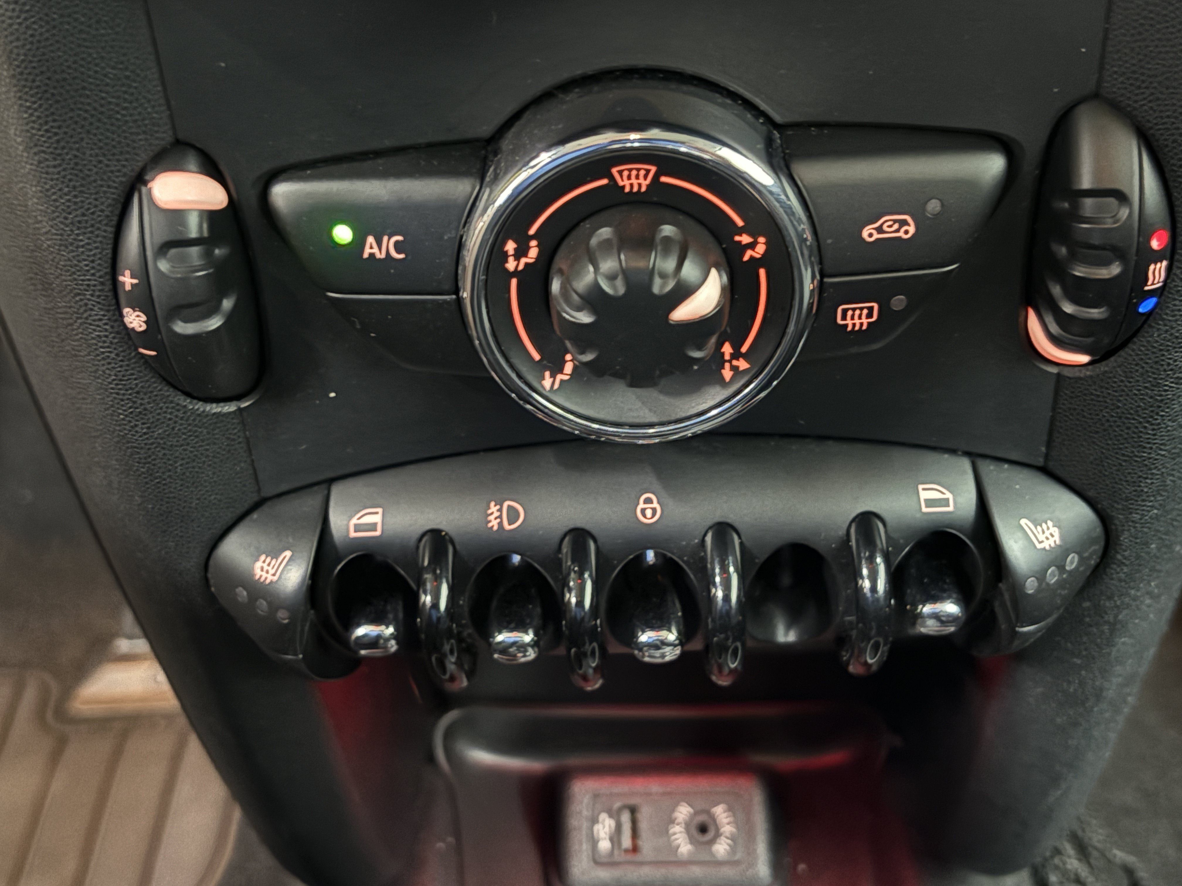 Used 2013 MINI Cooper S FWD image 12