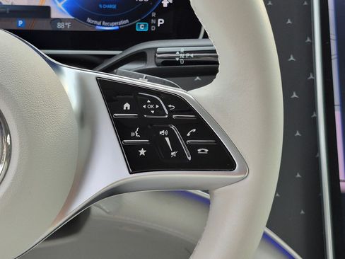 Certified 2023 Mercedes-Benz EQE 350+ 4MATIC SUV w/ Exclusive Trim Package image 16