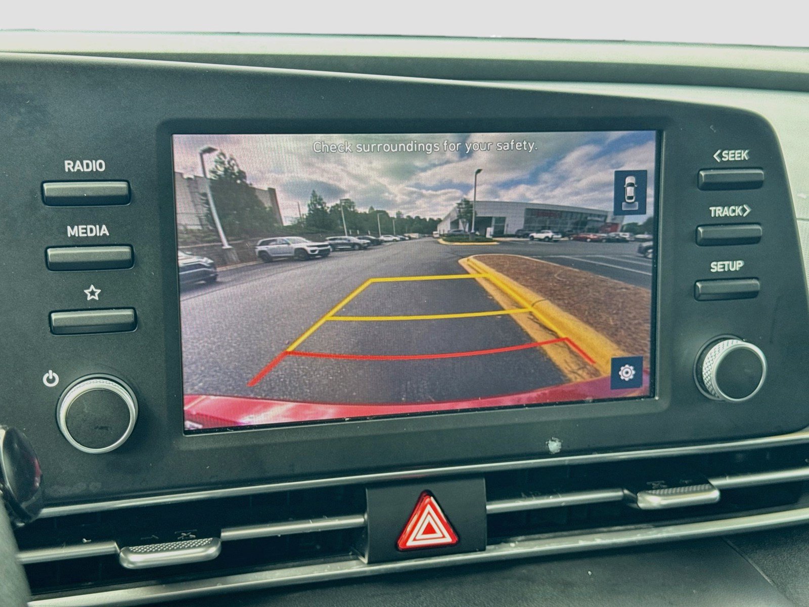 Used 2023 Hyundai Elantra SEL FWD image 13