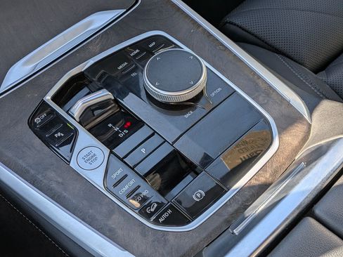 Used 2024 BMW X5 xDrive40i image 25