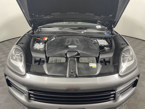 Certified 2022 Porsche Cayenne image 22