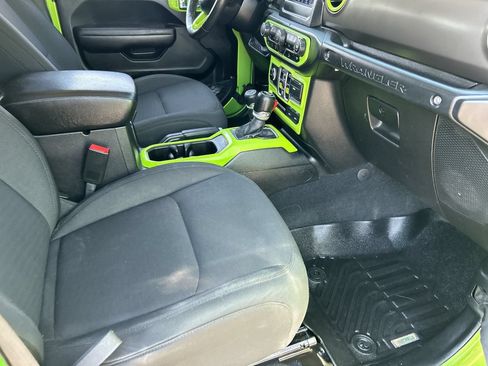 Used 2018 Jeep Wrangler Unlimited Sport S AWD/4WD image 13