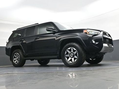 Used 2021 Toyota 4Runner TRD Off-Road AWD/4WD image 35