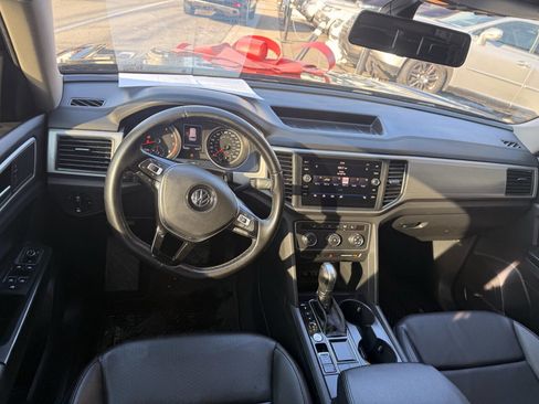 Used 2018 Volkswagen Atlas SE image 13