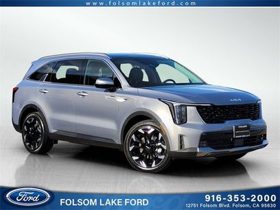 Used 2025 Kia Sorento EX w/ Panoramic Sunroof Package