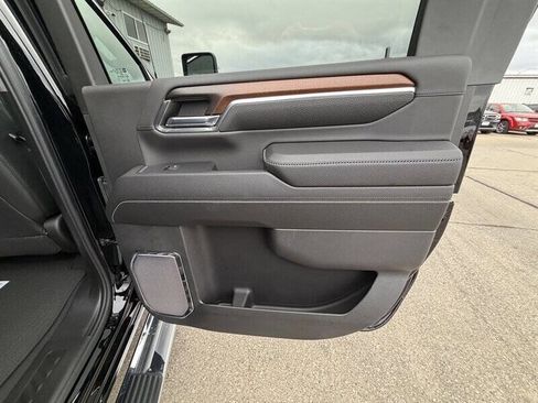 Used 2024 GMC Sierra 2500 Denali w/ Denali Reserve Package image 35