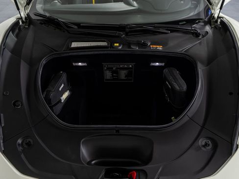 Certified 2023 Ferrari F8 Tributo image 9