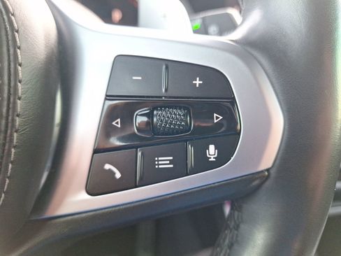 Used 2019 BMW X5 xDrive40i w/ M Sport Package image 21