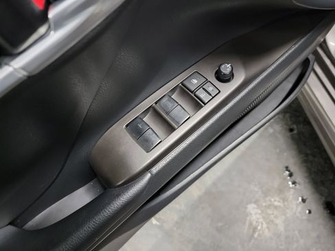 Used 2023 Toyota Camry SE image 14