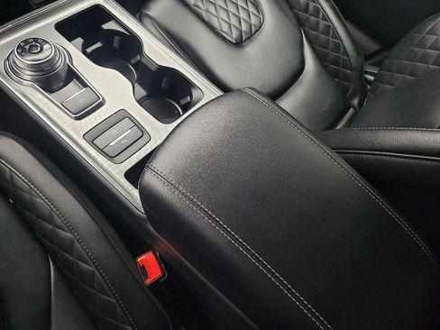 Used 2024 Ford Edge Titanium image 26