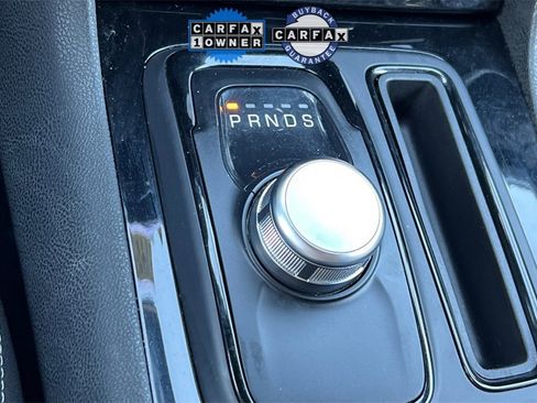 Used 2023 Chrysler 300 S image 31