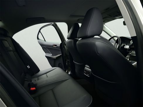 Used 2019 Lexus IS 300 w/ Accessory Package 2 image 8