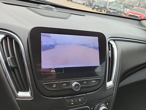 Used 2024 Chevrolet Malibu LT image 20