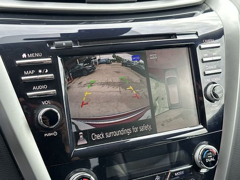 Used 2023 Nissan Murano SL w/ SL Moonroof Package FWD image 22