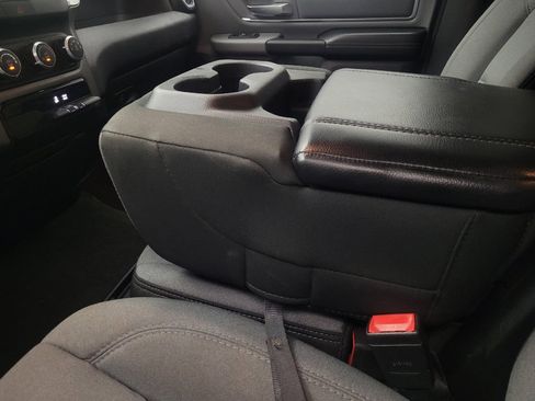 Used 2019 RAM 1500 Big Horn AWD/4WD image 26