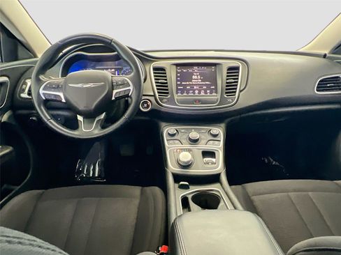 Used 2015 Chrysler 200 Limited w/ Convenience Group FWD image 29
