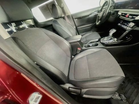 Used 2024 Kia Seltos S AWD/4WD image 29