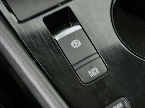 Used 2023 Nissan Rogue SV image 25